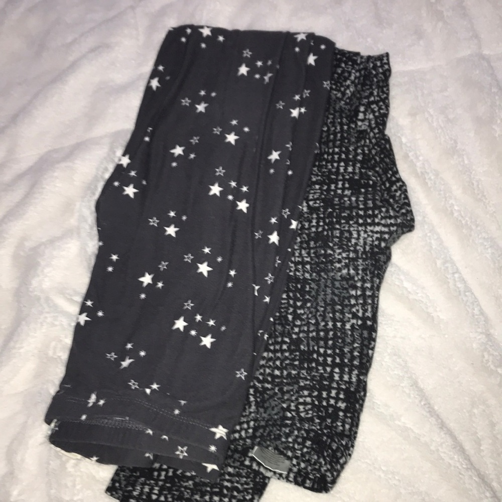 Two pairs of leggings, only worn once each.